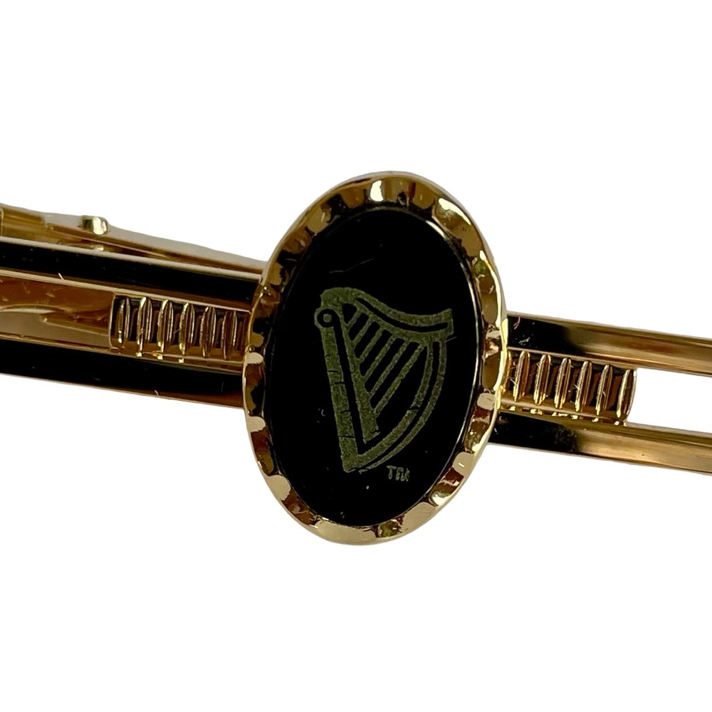 Vintage Signed Stratton Made In England 22K Gold Plated And Onyx Harp Tie Clip